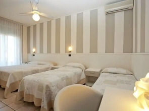 Hotel Blue Silver