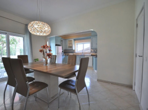 Charming Villa With Private Pool in Vibrant Vilamoura, Free AC and Wifi