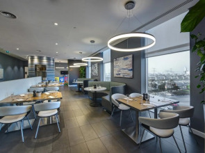 Premier Inn Dubai Ibn Battuta Mall