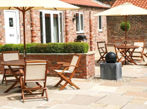 Winsall Court I