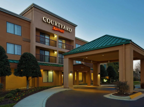 Courtyard by Marriott Chesapeake