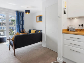 A modern and cosy apartment just yards from Brixham’s bustling harbourside