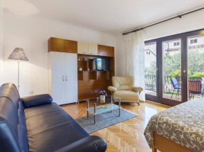 Stunning Apartment in Umag With Wifi
