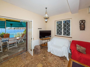 Amazing Home in Okrug Gornji With Wifi and 2 Bedrooms