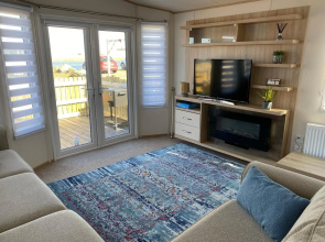 Beachfront Lodge, Lossiemouth Bay