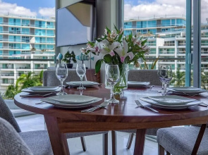 Oceanview 2 BR Condo - Beachclub - Pool - Ocean