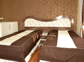 Mary Hotel