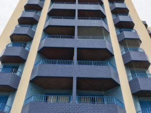 Lindo Apto Praia Martin de Sá com Piscina e Wi-fi Perto do Mar!!