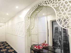 Minerva Church Hotel