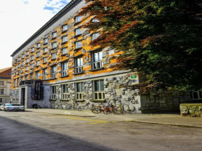 Hotel Mrak 4*