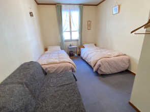 Petite Pension Green Grass