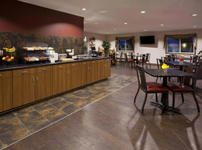 American Inn & Suites