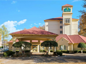 Holiday Inn Express & Suites Memphis East by IHG