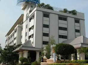PathumThani Place Hotel