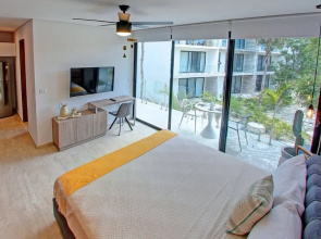 Trendy Studio, PANORAMIC D 202 – By Salt-Kisses