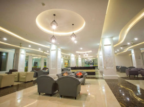 Golden Peak Resort & Spa