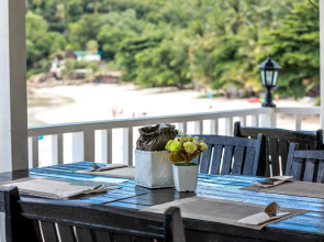 Crystal Bay Beach Resort