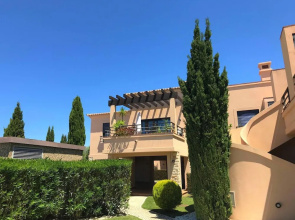 Captivating 2-bed Apartment in Praia da Luz