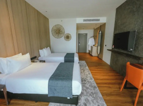 Roxy Beach Resort