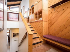 West Condominiums - W3301