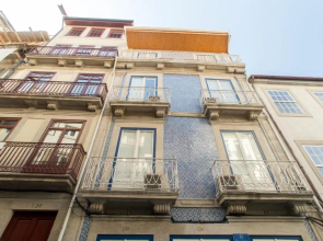 Janelas de São Bento by Porto City Hosts