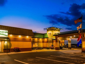 Rock Island Inn & Suites Marshalltown
