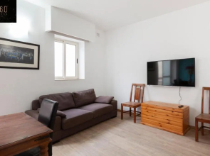 Spacious apt with table soccer just off promenade by 360 Estates