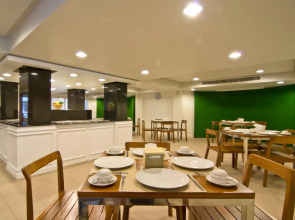 Sunshine Hotel And Residences