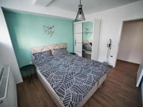 Modern 3 APT Near Old Town – 15 Min Walk