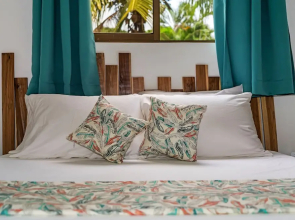 Drift Away Eco Lodge