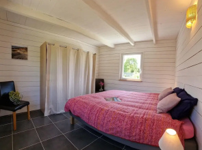 Comfortable Holiday Home on Large Garden Plot in Locquirec
