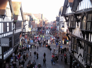The Roman Gathering – 5 Bed - Sleeps 12 – City Centre & Within Walls
