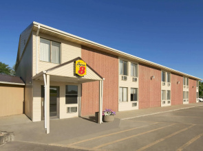 Super 8 by Wyndham Redfield