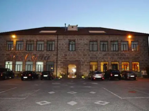 Complexo Hoteleiro em Santana