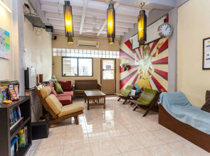 Siam Journey Guesthouse - Hostel