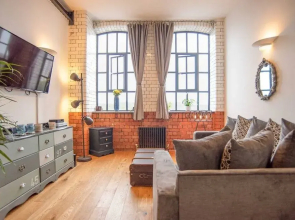 Unique Industrial Apartment