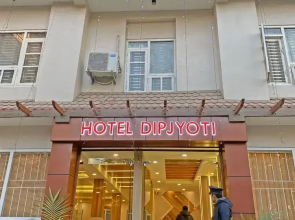 Hotel Shree Yantra by OYO Rooms