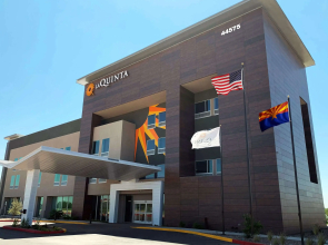 La Quinta Inn & Suites by Wyndham Maricopa - Copper Sky