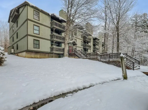 Gateway Condominiums A10 Brought to you by GetAway Vacations