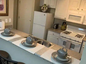 Hollywood Loft spacious with 2 beds and parking