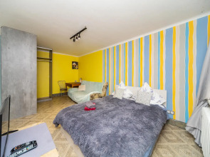 К энд К Апартментс на улице Патриса Лумумбы 3