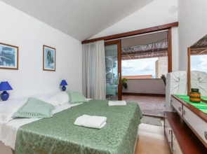 Apartments Jadro - 250m from beach