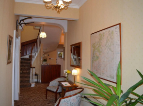 Fairwinds Hotel