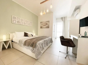 BARI ROOMS Suite Station