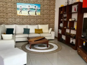 VILLA Bain Boeuf 150 from the beach, swimming pool