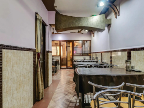 SPOT ON 46032 Hotel Laxmi Narayan