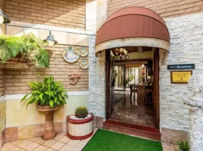 Palm Lodge