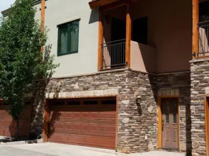 Crimson Cliffs Unit 5
