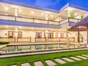 Golden Palm Villa