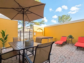 Upstay - Pet-friendly Resort Townhouse w Patio